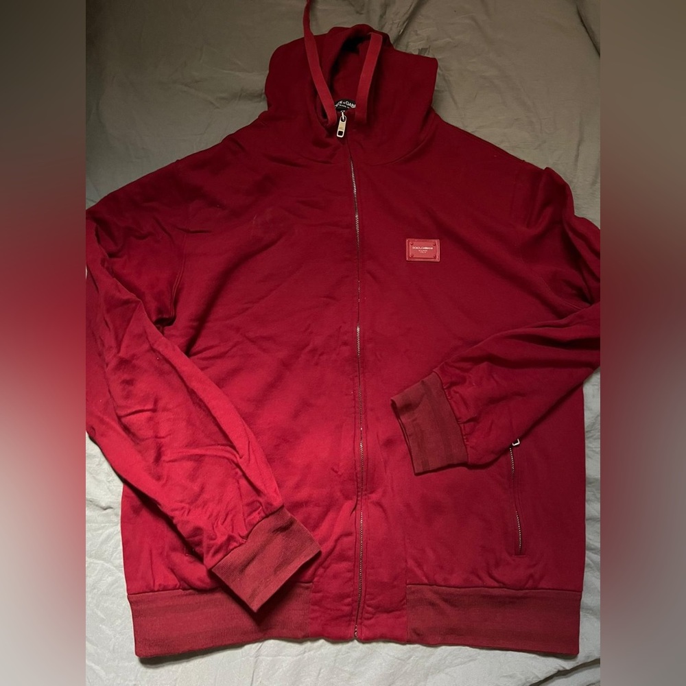 Dolce & Gabbana
Chest logo zipped hoodie